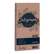 25 buste Calligraphy Nature CRUSH 120gr 110x220mm mandorla FAVINI